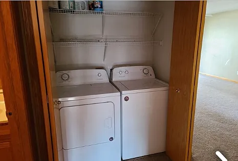 2 bed, 1034 sqft, $1,285 — Photo 2