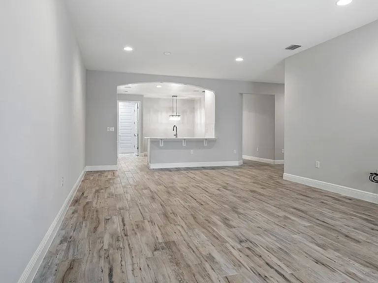 8134 Loren Cove Dr — Photo 9