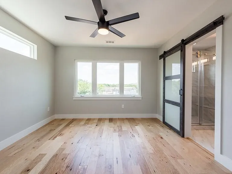 1179 Springdale Rd #B — Photo 8