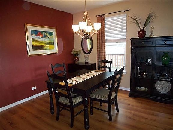 3rd image of 1025 Christine Ln