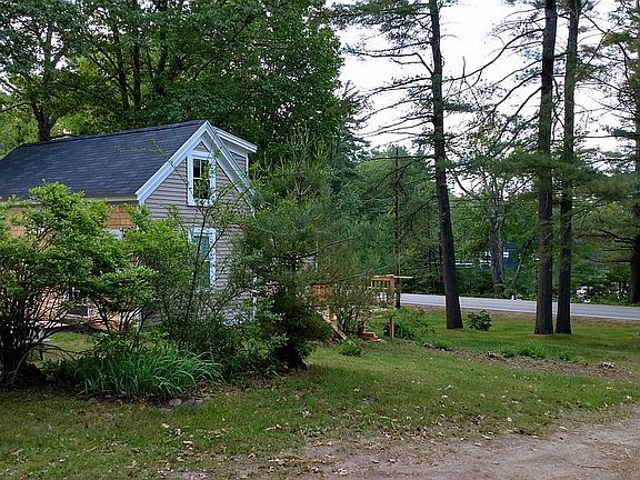 3rd image of 243 Morrills Mill Rd