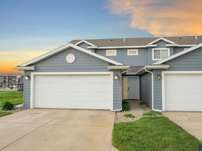 1323 N Fir Pl, Sioux Falls, SD, 57107