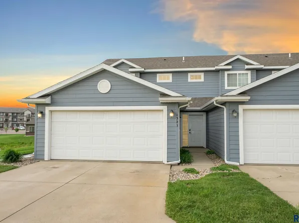 1323 N Fir Pl, Sioux Falls, SD 57107