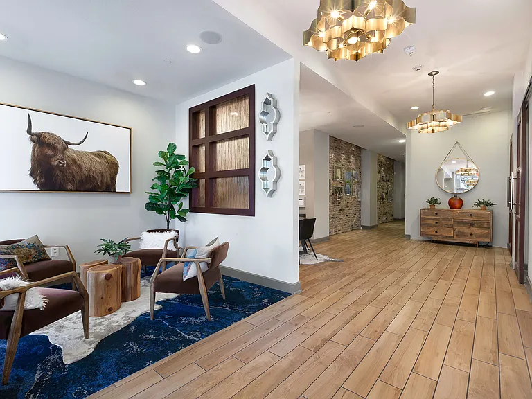 Pressler Leasing Lobby
