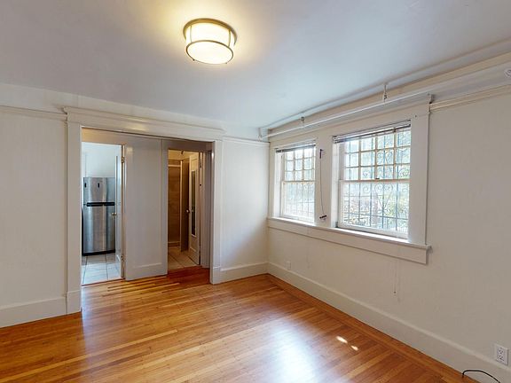 4th image of 2199 California St #2050