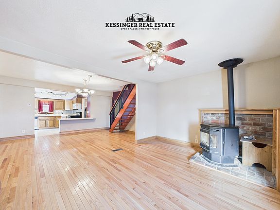 3rd image of 228 S 6th St