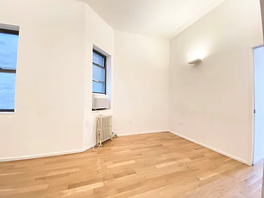 Rented by Corcoran | media 14