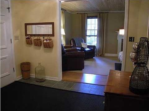 5th image of 113 Old Tavern Ln