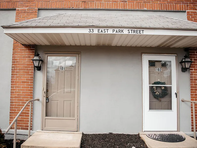 33 E Park St — Photo 21