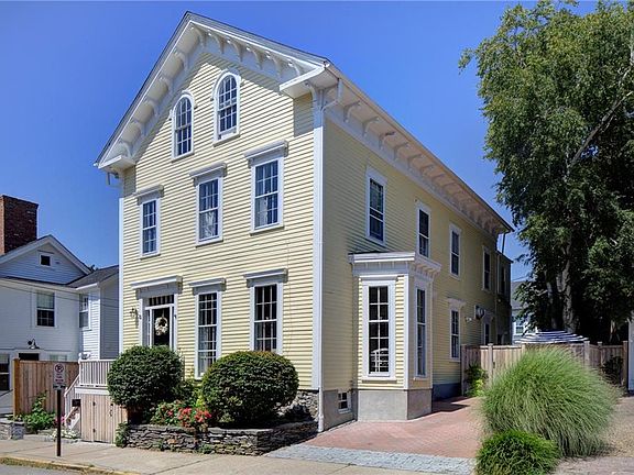 2nd image of 16 Sherman St