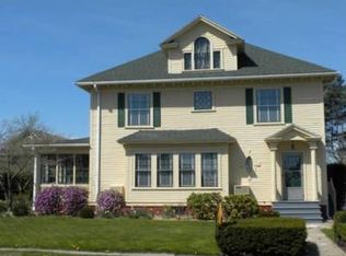 276 Burncoat St, Worcester, MA 01606