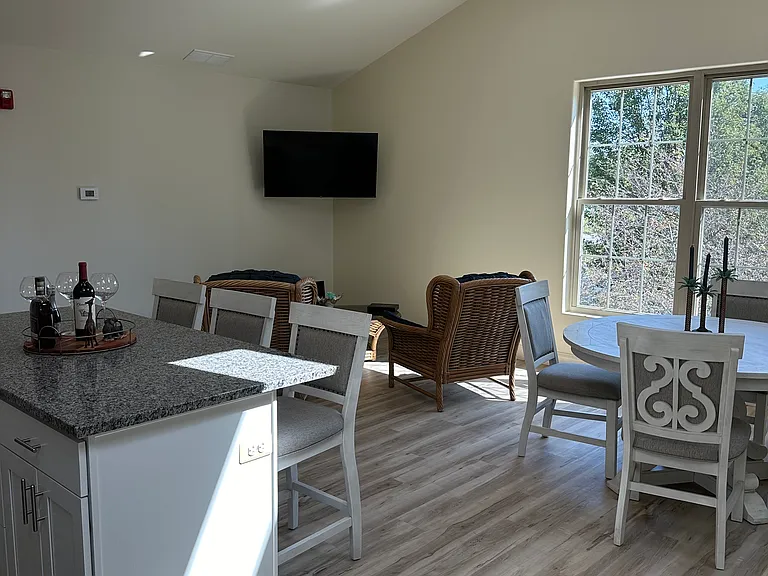 4521 Ravenswood Rd #1 — Photo 3