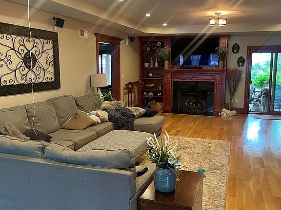 2nd image of 12415 S Melvina Ave