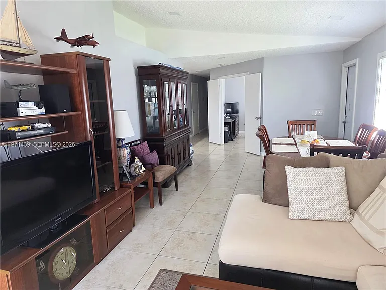 11688 SW 17th Ct #11688 — Photo 12