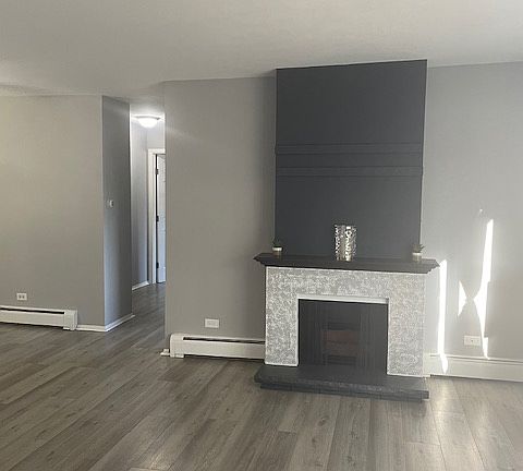 3rd image of 447 Cavalier Ct APT 3-7