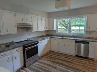 130 Frazier Hill Dr, Moncks Corner, SC 29461