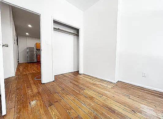 3rd image of 178 Kingsland Ave #1A