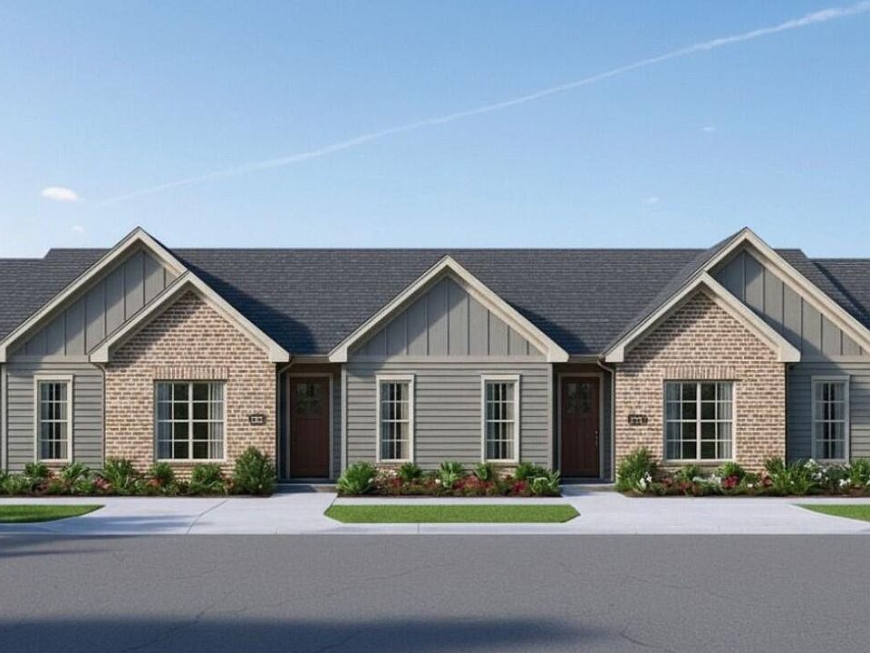 2nd image of 2102 Shady Ln