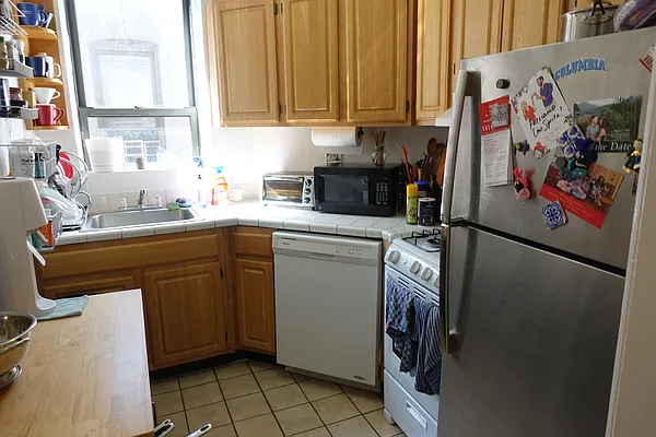 Rented by CNYC Apartments | media 9