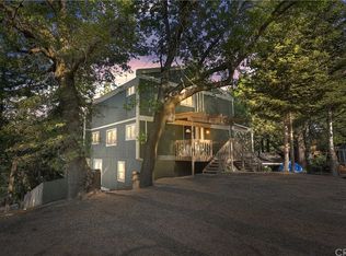 30552 Live Oak Dr, Running Springs, CA 92382