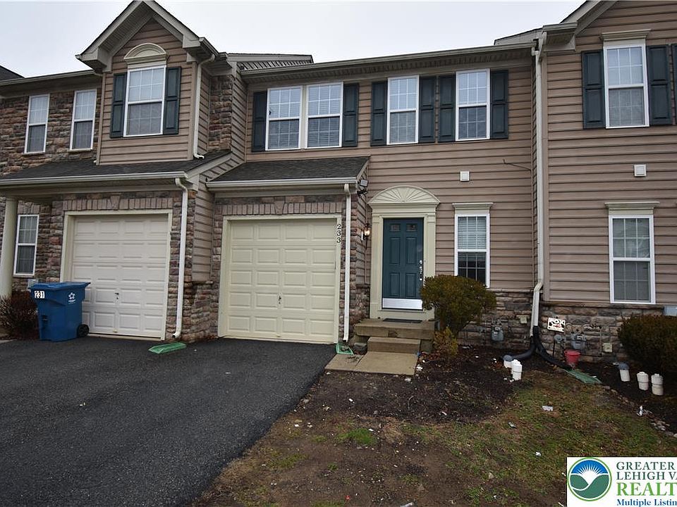 1st image of 233 Auburn Dr