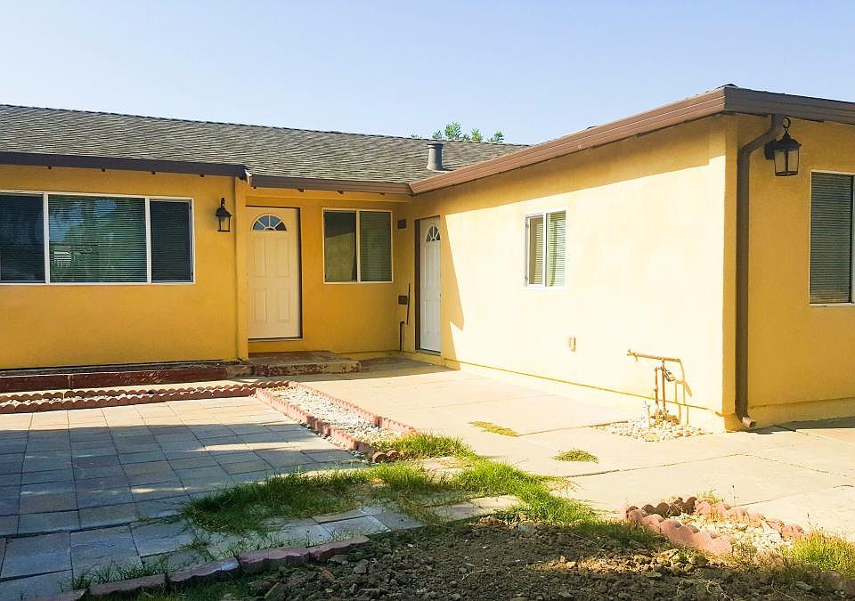 1st image of 1069 Algiers Ave