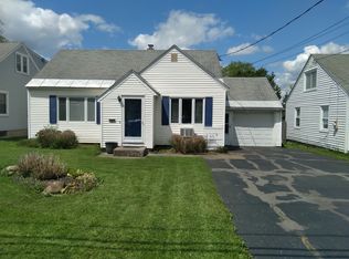 705 Orwood Pl, Syracuse, NY 13208
