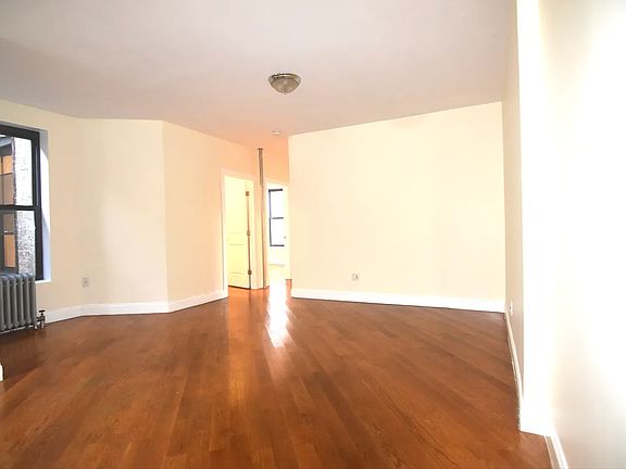 5th image of 465 46th St APT 5