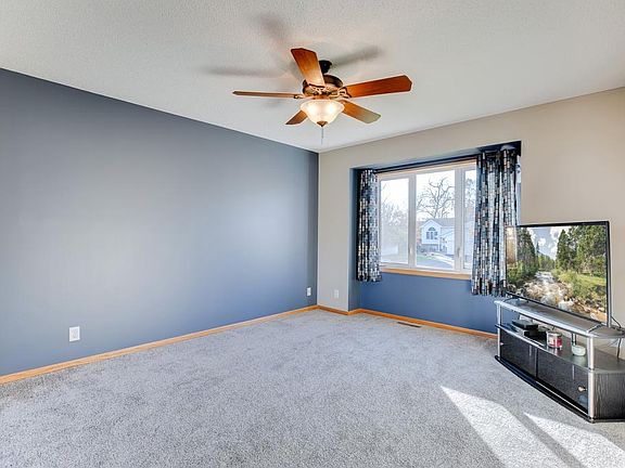 3rd image of 23067 Jivaro St NW