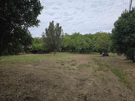 5th image of 11061 Highway 99e