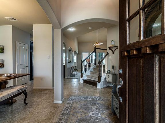 3rd image of 320 Kendall Crest Dr