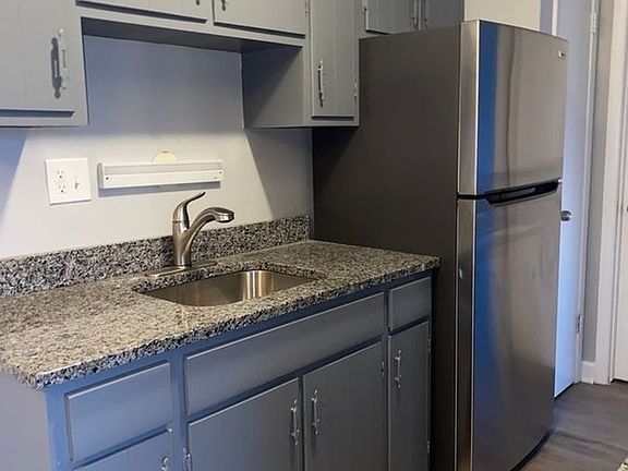 5th image of 3928-34 W 124th St #3928-3A