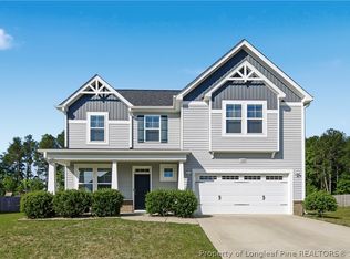 340 Gadson Dr, Hope Mills, NC 28348