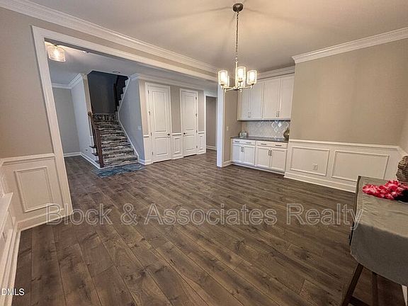 4th image of 2020 Edens Rdg