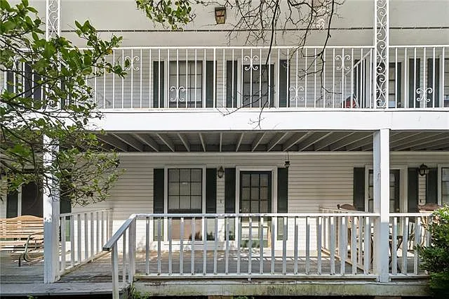 2 bed, 2.5 bath, 1100 sqft, $1,200 — Photo 1