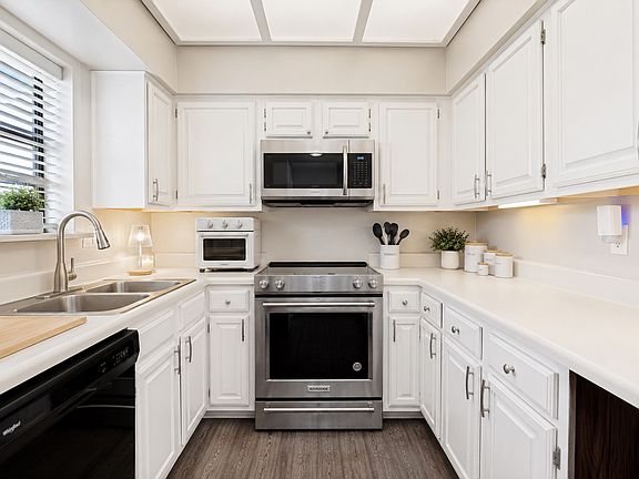 4th image of 411 Pebble Way APT 248