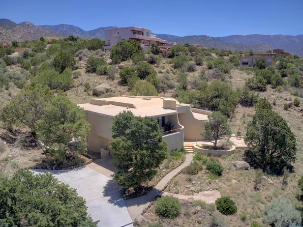 301 Juniper Hill Rd NE, Albuquerque, NM 87122