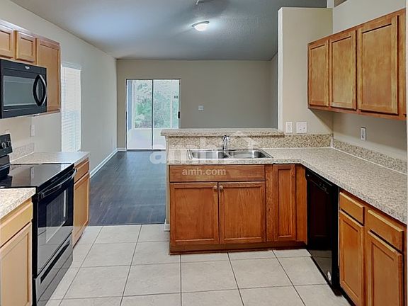 3rd image of 12333 Anarania Dr