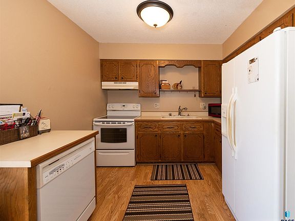 3rd image of 5505 W 16th St