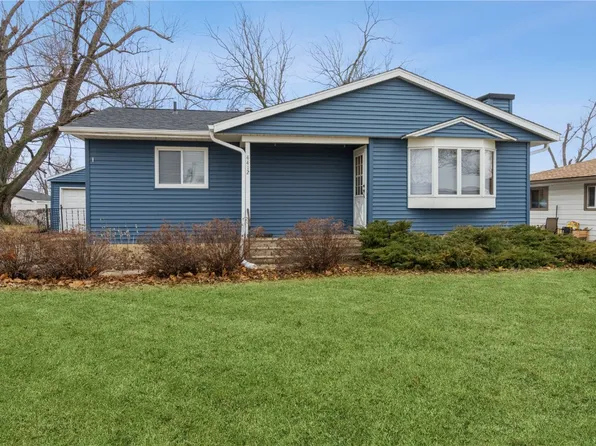 4412 Lee St NE, Cedar Rapids, IA 52402