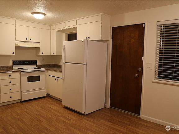 5th image of 727 731 8th Avenue Pl NW