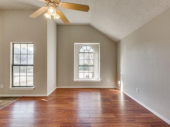 5th image of 1108 F Ave