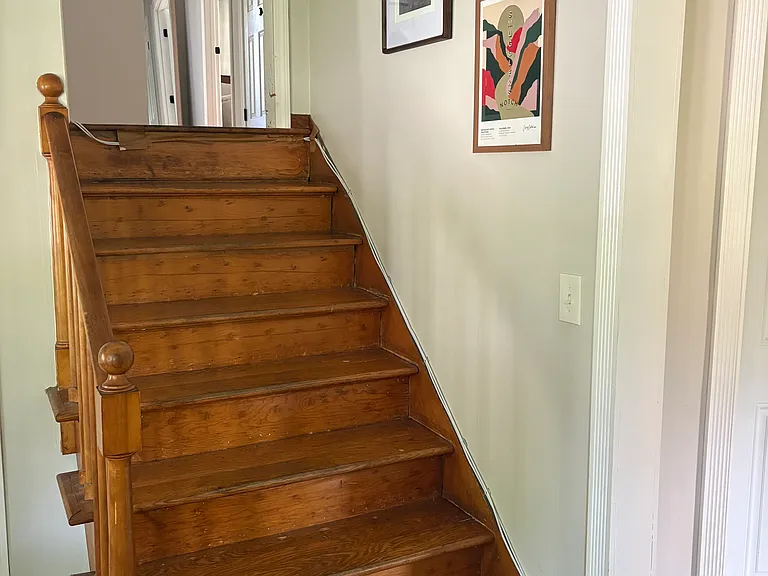 107 Killarney Dr — Photo 8