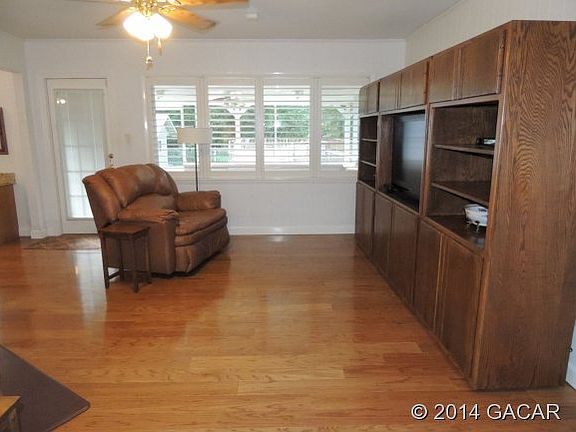 4th image of 4812 NW 36th St