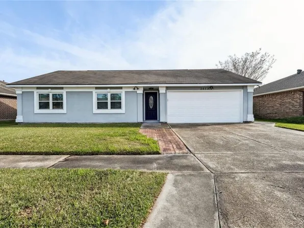 2457 Pointmere Dr, Harvey, LA 70058