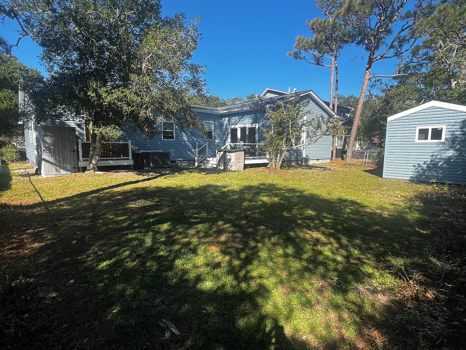 3 bed, 2411 sqft, $3,250 — Photo 3