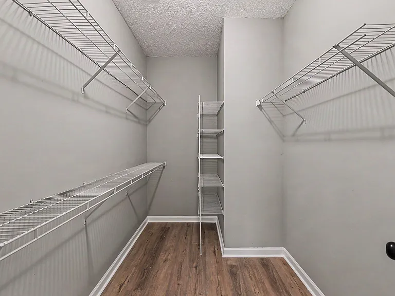 1854 Oleander Ct — Photo 17