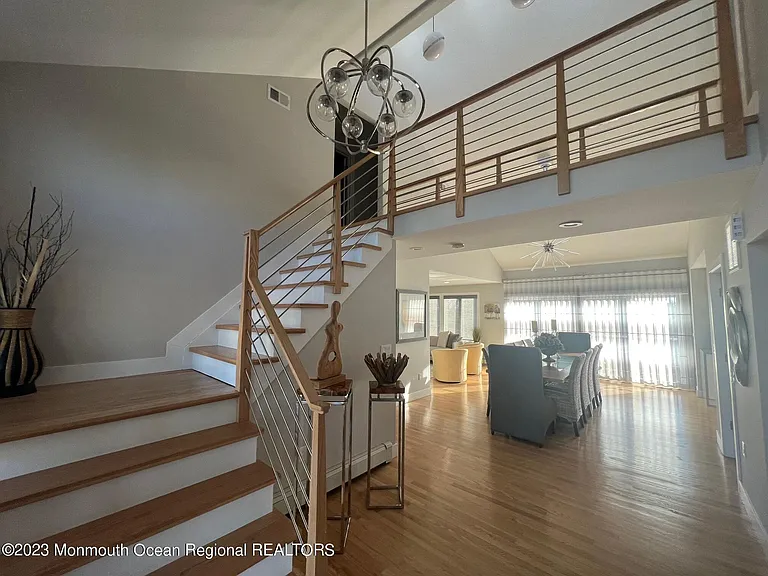 141 Osborne Ave — Photo 20