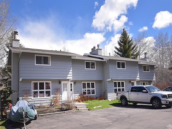 2nd image of 749 Deer Blvd APT 1