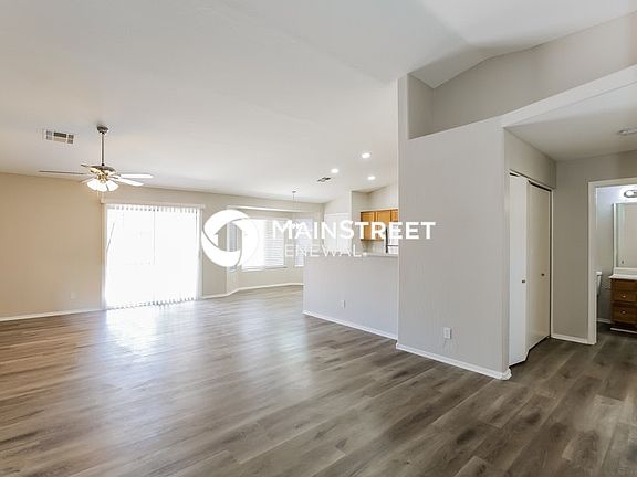 4th image of 40144 N Lerwick Dr